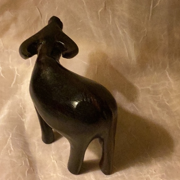 Small wildebeest Statue Wooden Statue Vintage - Picture 5 of 10